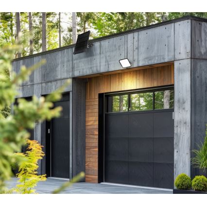 Projetor solar LED para exterior com sensor LED/30W/6,4V IP65 3000/4000K 6000 mAh + comando à distância