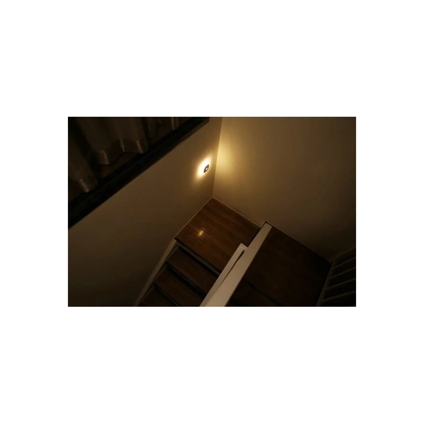 Iluminação noturna LED com sensor LED/0,45W/3xAAA 3000K branco