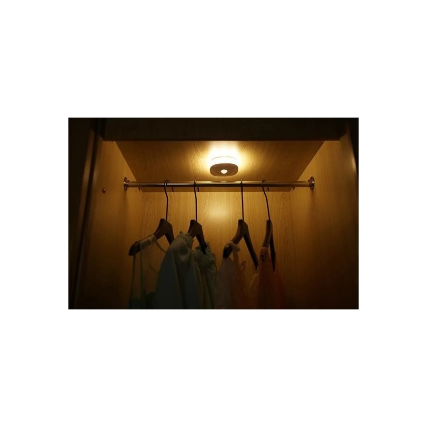 Iluminação noturna LED com sensor LED/0,45W/3xAAA 3000K branco