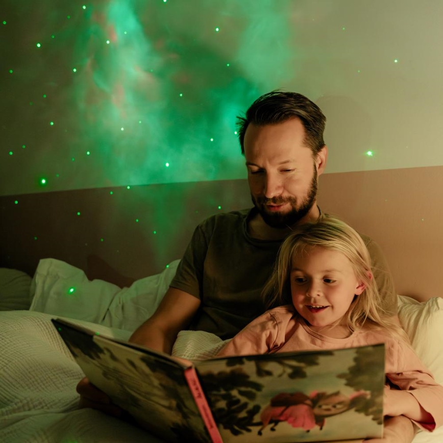 Retlux - Projetor LED infantil 230V astronauta 23,3 cm + controlo remoto