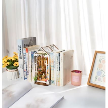 RoboTime - Casa LED  para livros Jardim casa 3D puzzle 2xAAA