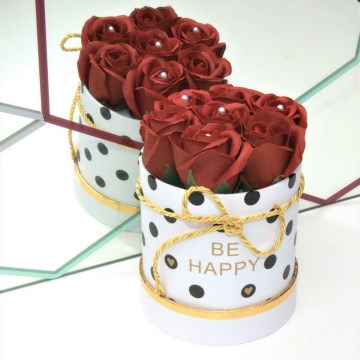 Sabonetes de espuma em forma de rosas BE HAPPY
