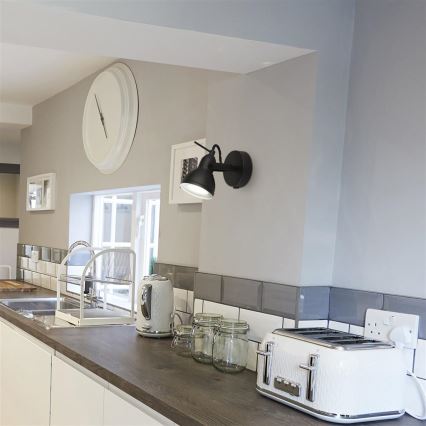 Searchlight - Foco de parede FOCUS 1xGU10/50W/230V preto