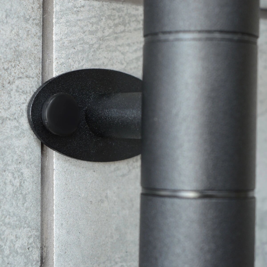 Secador elétrico giratório para toalhas com termostato FOUETTE 128W/230V 64,6 cm IP44 preto