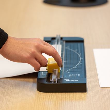 Sencor - Cortador de papel A4 310 mm preto