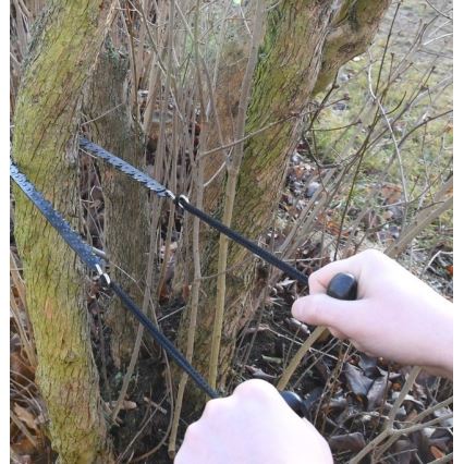 Serra de corrente manual preta