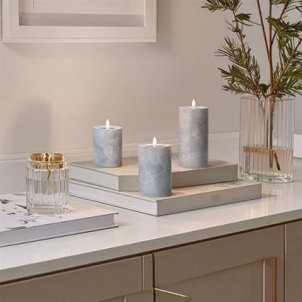 Conjunto de 3 velas LED — alimentadas por 2 pilhas AA — luz branca quente