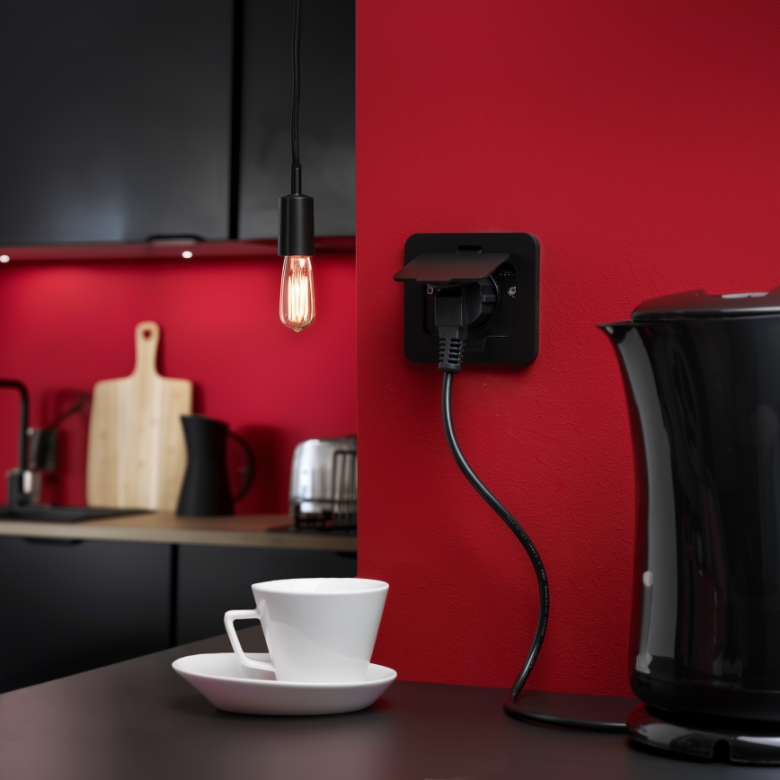 Tomada de chão de embutir para exterior IP55 preta retangular