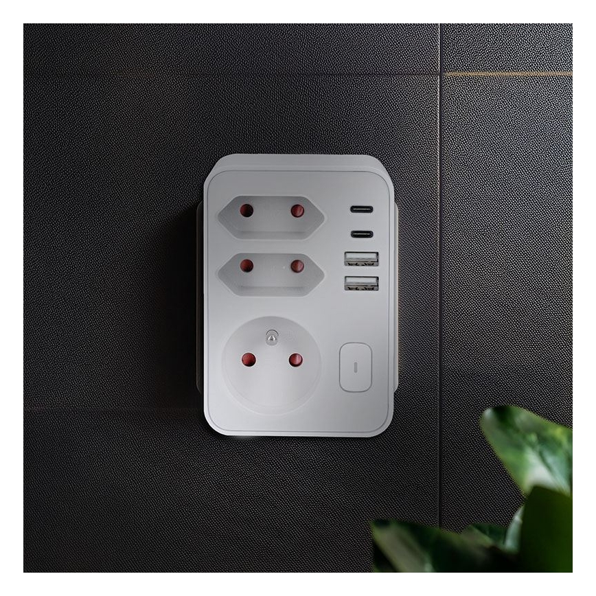Régua de tomadas 1x16A+2x2,5A com carregador integrado 2x USB (A+C), branca