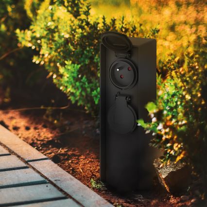 Coluna exterior com tomada 2Z 230V IP44