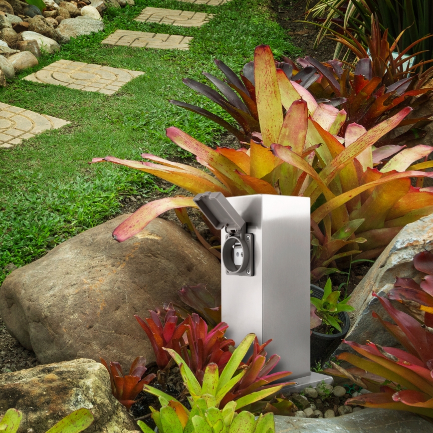 Coluna de tomadas exterior 2x 230V IP44 cromo mate quadrada