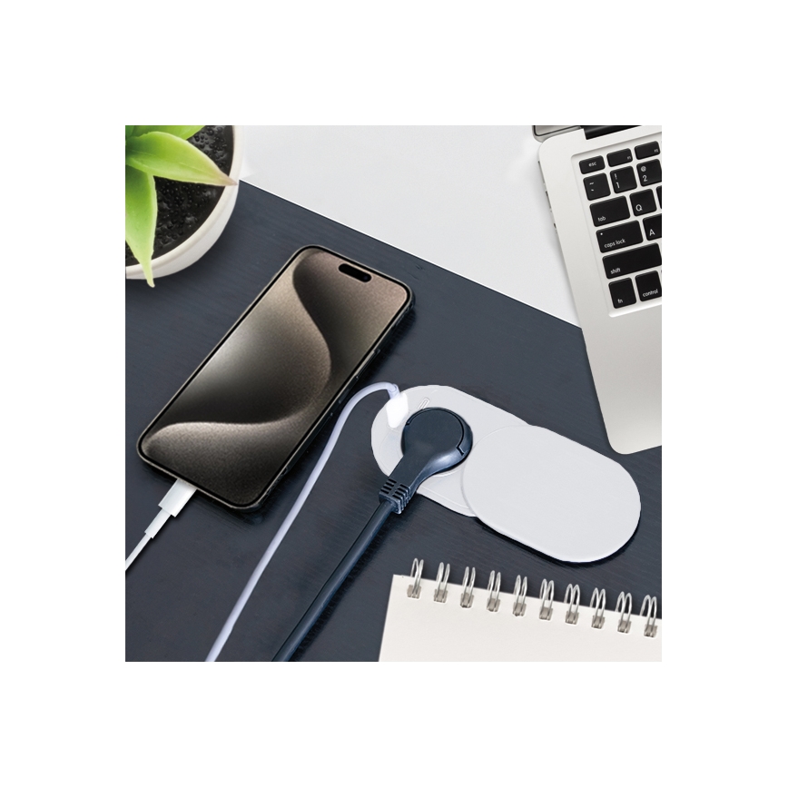 Tomada embutida 20 W, 1x tomada + USB tipo A e C, branca