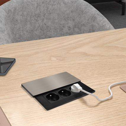 Tomada de encastrar 3Z