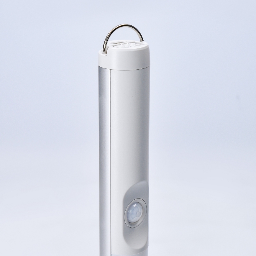 Iluminação LED recarregável para móveis com sensor LED/2,5W/3,7V 3000K 1800mAh