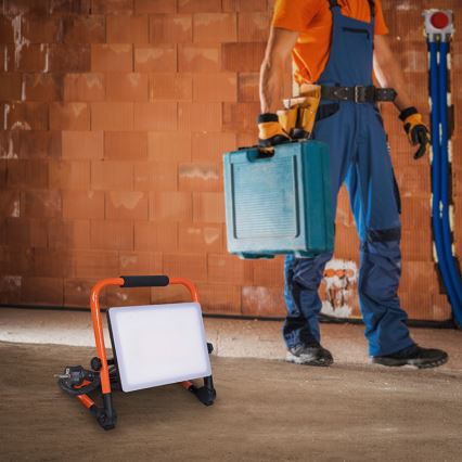 Refletor LED com tripé LED/100W/230V 4000K IP65