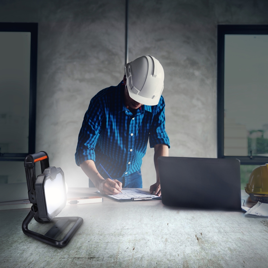 Holofote LED regulável LED/20W/4400 mAh 4000K IP54