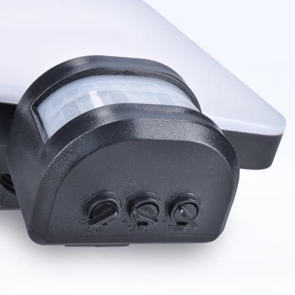 Refletor solar LED com sensor de movimento LED/11W/3,7V 4400mAh 3000K/4000K/6500K IP54