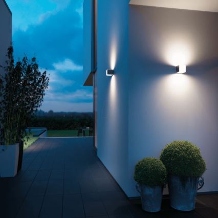 Steinel 055523 - Iluminação exterior LED com sensor L 835 LED/9,5W/230V IP44 prateado
