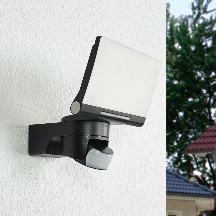 Steinel 065447 - Holofote LED com sensor LED XLED HOME LED/13,5W/230V IP44 preto