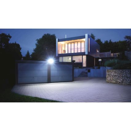 Steinel 068363 - Holofote LED com um sensor XLED PRO LED/20W/230V IP44 preto