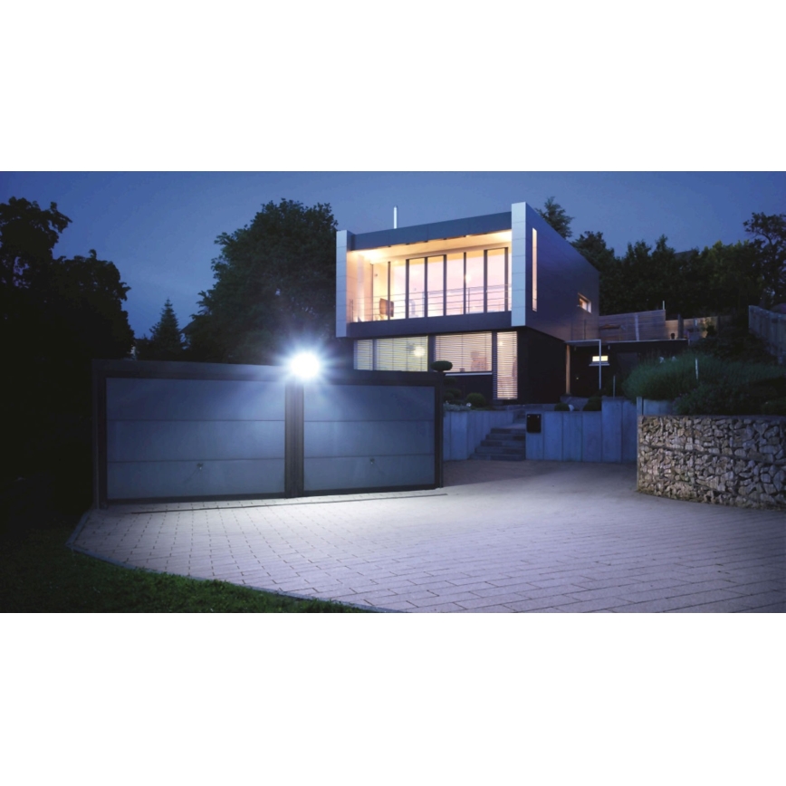 Steinel 068363 - Holofote LED com um sensor XLED PRO LED/20W/230V IP44 preto