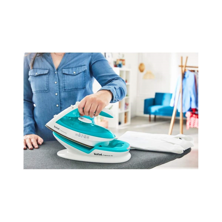 Tefal - Ferro de engomar FREEMOVE AIR 2400W/230V branco/turquesa