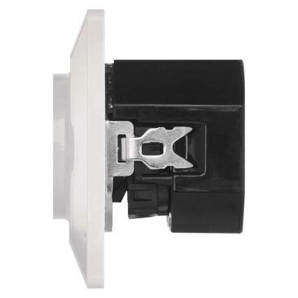 Tomada doméstica com portas USB Tipo-A e Tipo-C