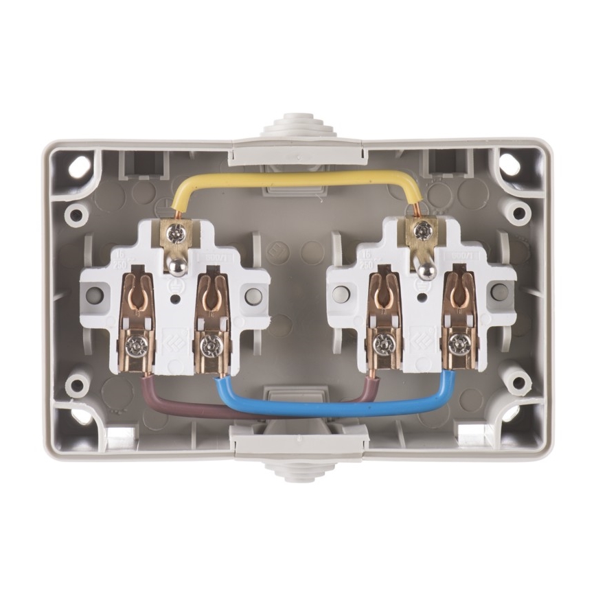 Tomada exterior FRENCH 250V/16A IP44 2Z