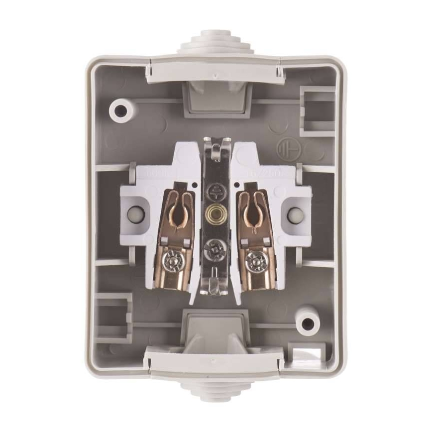 Tomada exterior SCHUKO 250V/16A IP44