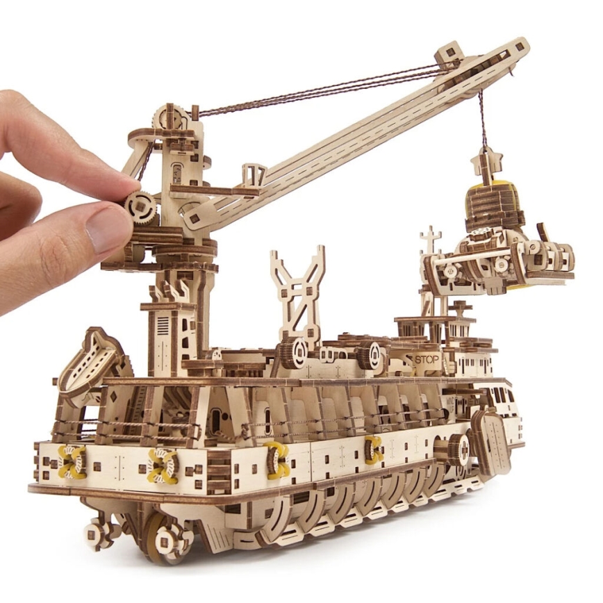 Ugears - 3D puzzle mecânico de madeira Navio de investigação