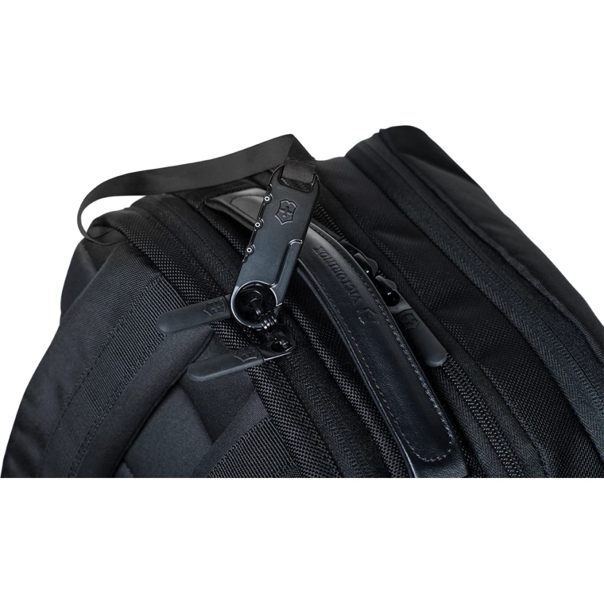 Victorinox - Mochila para portátil Altmont Professional Deluxe 24 l preta