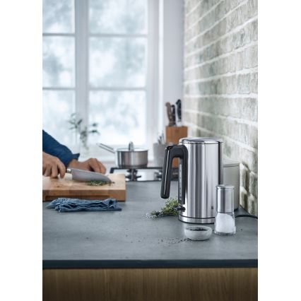 WMF - Chaleira LONO 1,6l 2400W/230V cromado brilhante
