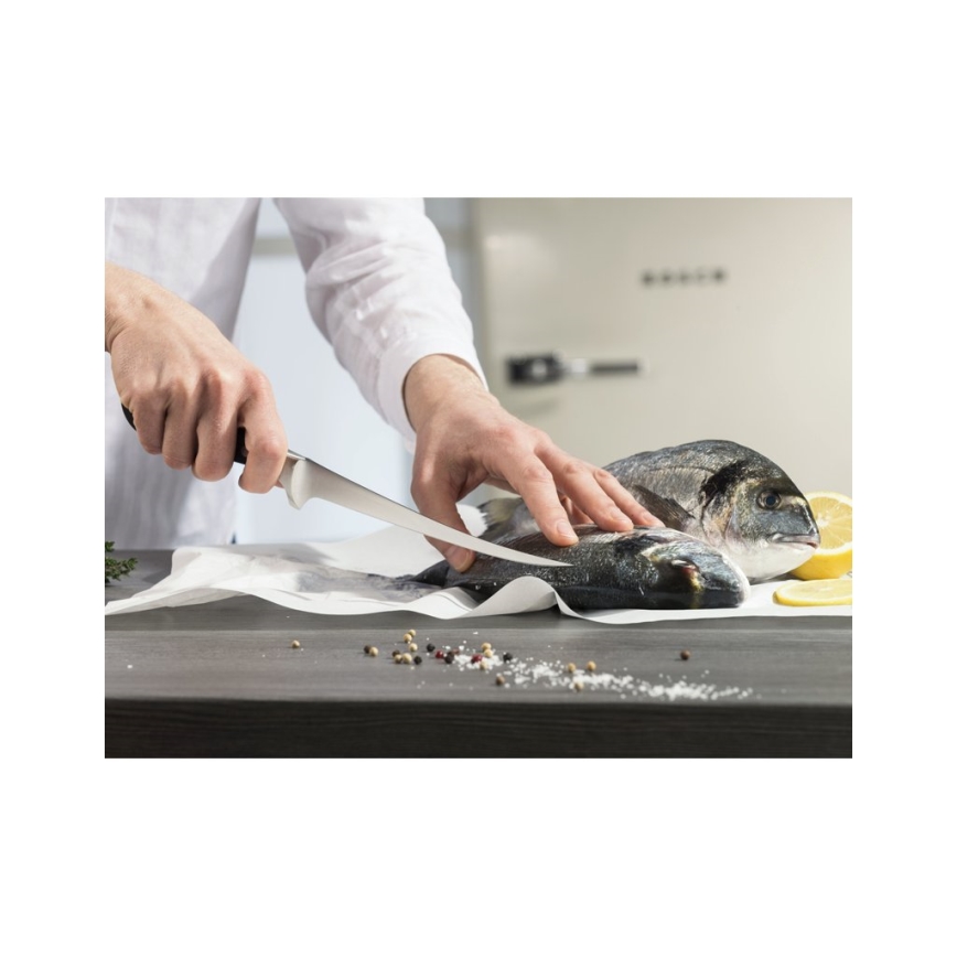 Wüsthof - Faca de cozinha para desossar CLASSIC 18 cm preto